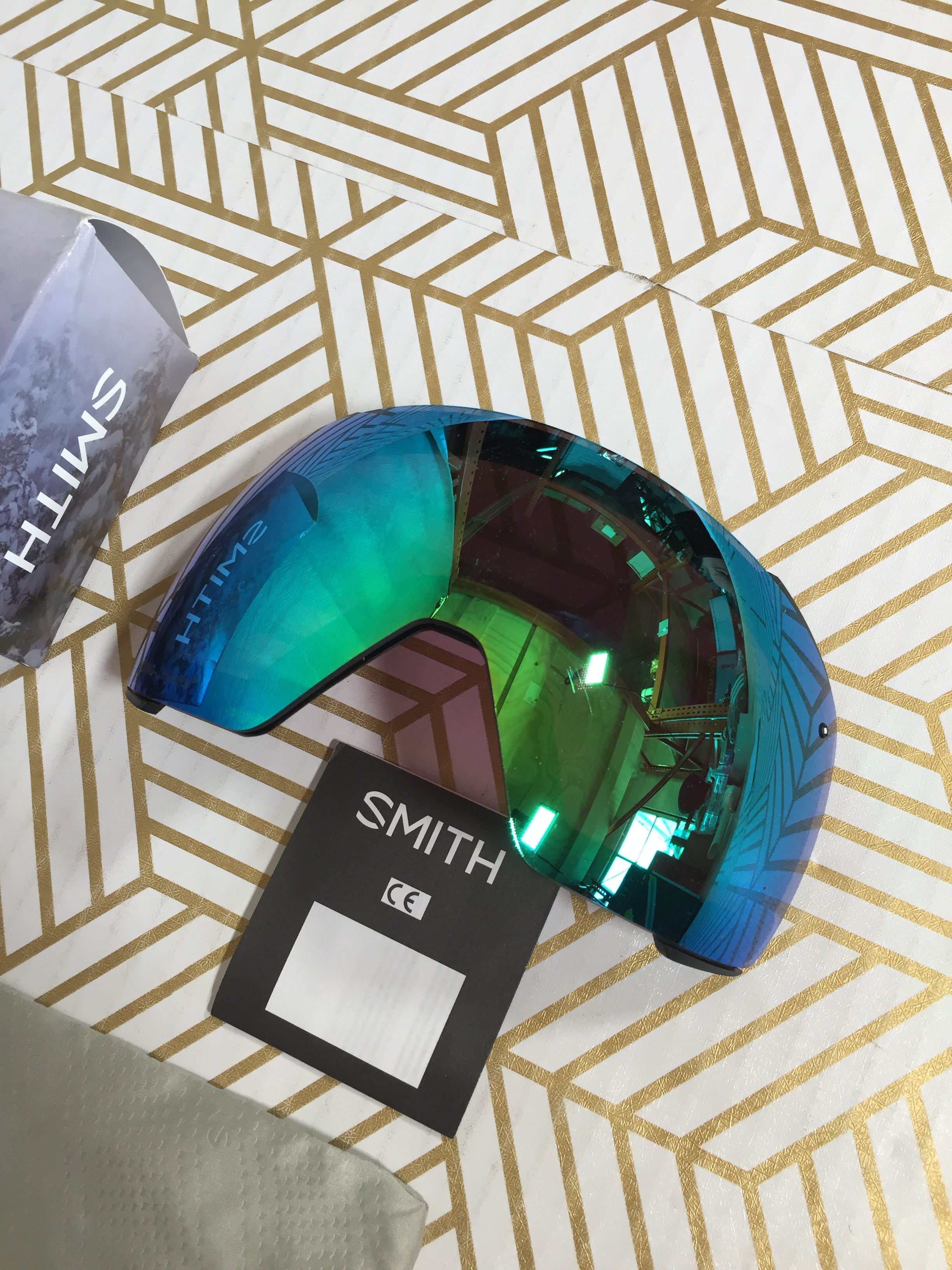 Smith I/O Mag Snow Goggle Replacement Lens ChromaPop Sun Green Mirror (7754639868142)